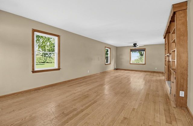 2605 James BOULEVARD, Racine, WI 53403