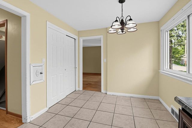 2605 James BOULEVARD, Racine, WI 53403