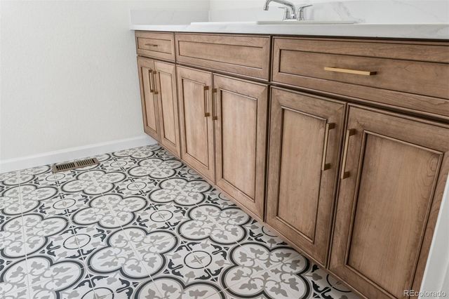 12851 W Roxbury Place, Littleton, CO 80127