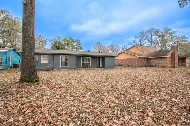 6101 Senate Drive, Little Rock, AR 72209