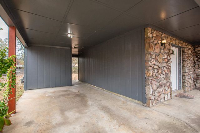 6101 Senate Drive, Little Rock, AR 72209