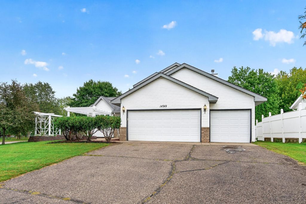 14749 Fluorine Street NW, Ramsey, MN 55303 — photo 2