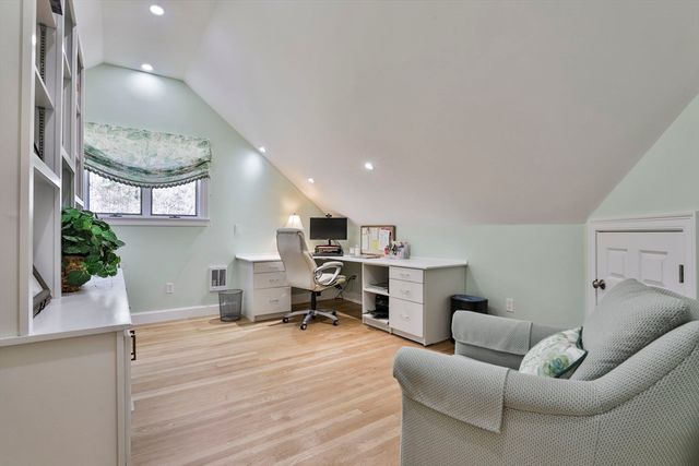 24 Long Hill, Boxford, MA 01921