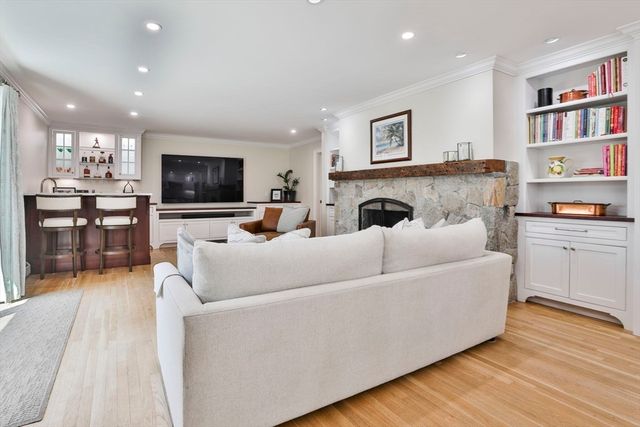 24 Long Hill, Boxford, MA 01921
