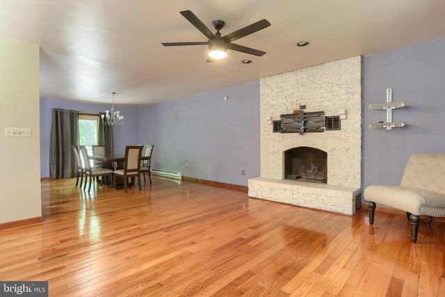 19 PEACH ST, Annville, PA 17003