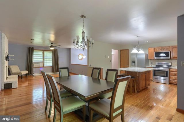 19 PEACH ST, Annville, PA 17003