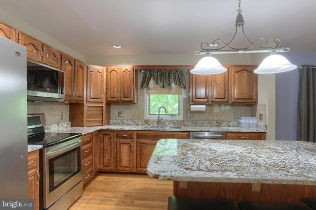 19 PEACH ST, Annville, PA 17003