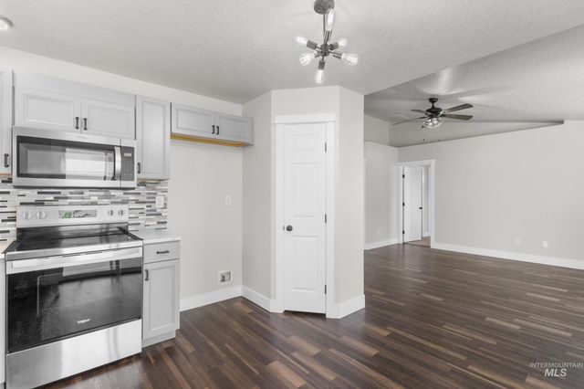 3324 E Princess Amy Ct, Nampa, ID 83687
