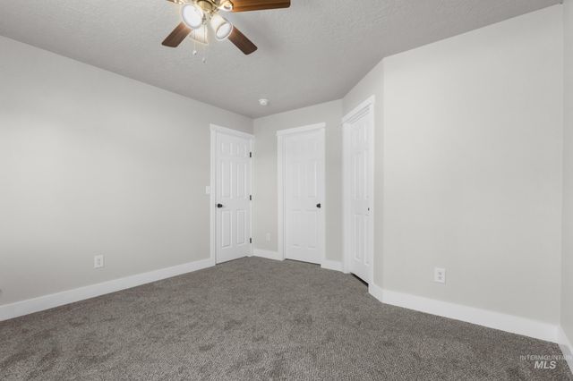 3324 E Princess Amy Ct, Nampa, ID 83687
