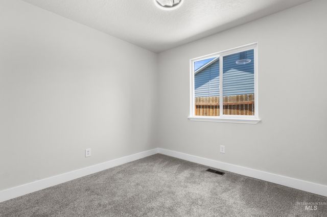 3324 E Princess Amy Ct, Nampa, ID 83687