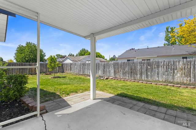 3324 E Princess Amy Ct, Nampa, ID 83687