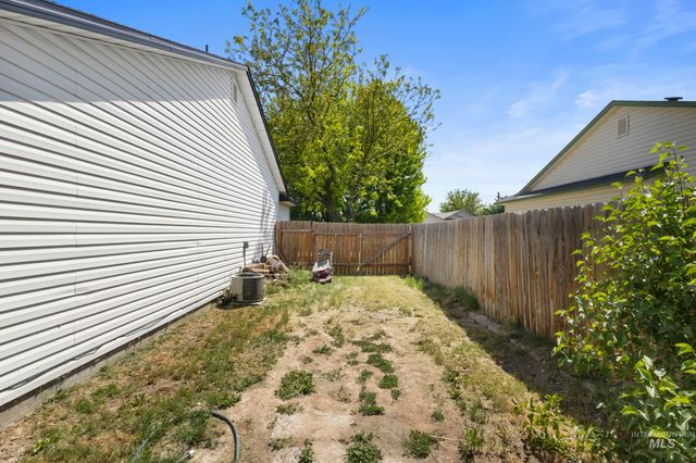 3324 E Princess Amy Ct, Nampa, ID 83687
