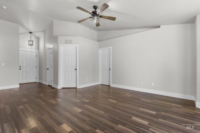 3324 E Princess Amy Ct, Nampa, ID 83687