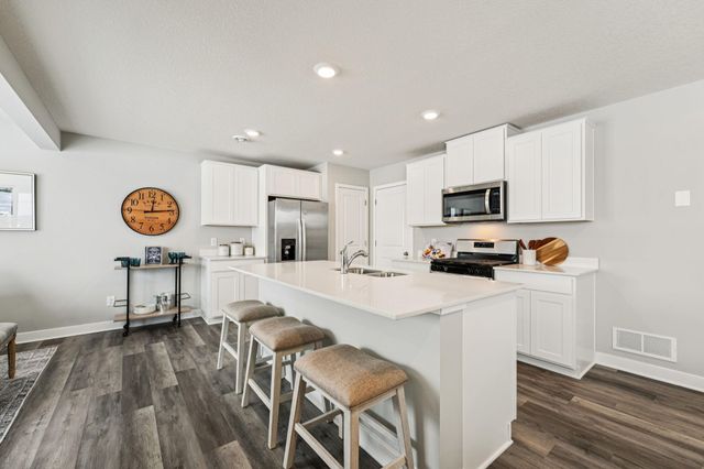 2068 Clearwater Terrace, Shakopee, MN 55379