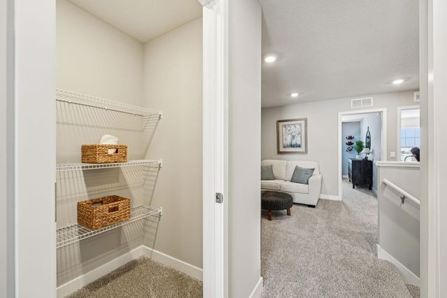 2068 Clearwater Terrace, Shakopee, MN 55379