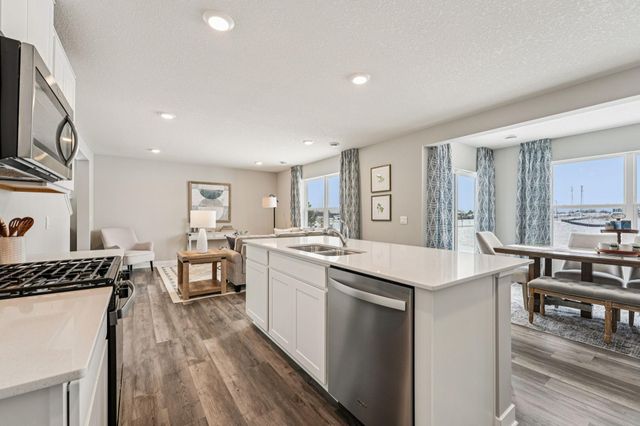 2068 Clearwater Terrace, Shakopee, MN 55379