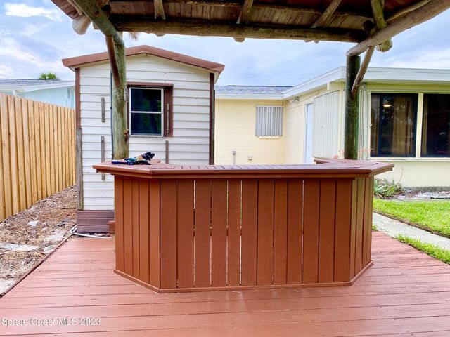 110 Deleon Road, Cocoa Beach, FL 32931