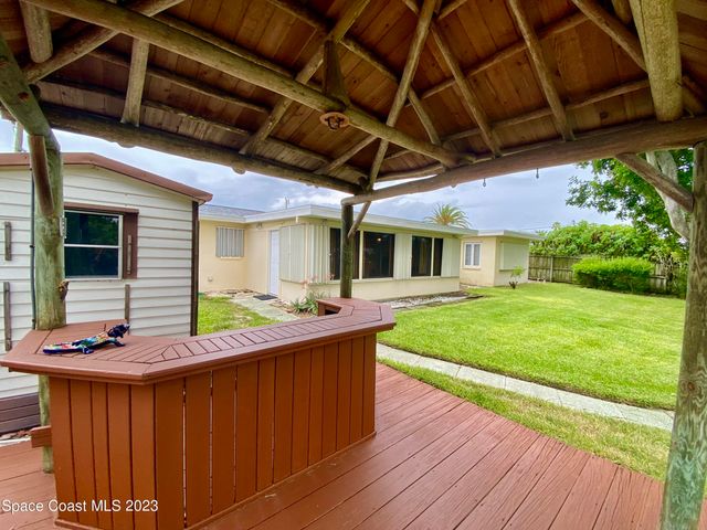 110 Deleon Road, Cocoa Beach, FL 32931