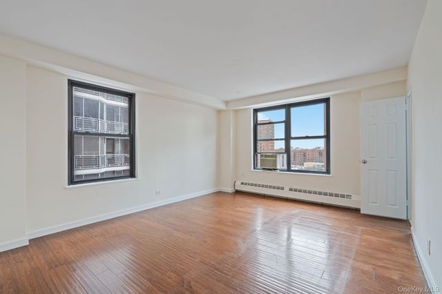 61-15 98th Street 8J, Rego Park, NY 11374