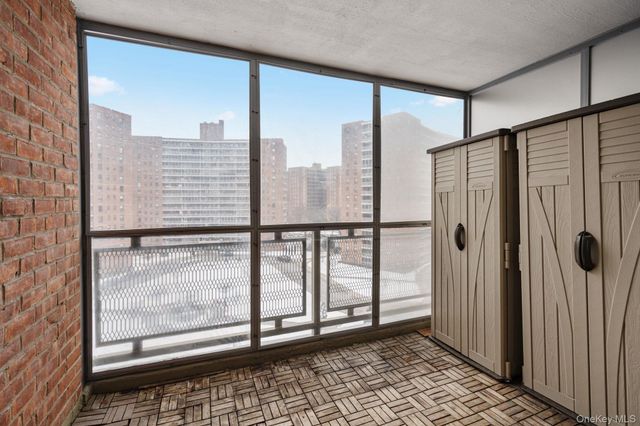 61-15 98th Street 8J, Rego Park, NY 11374