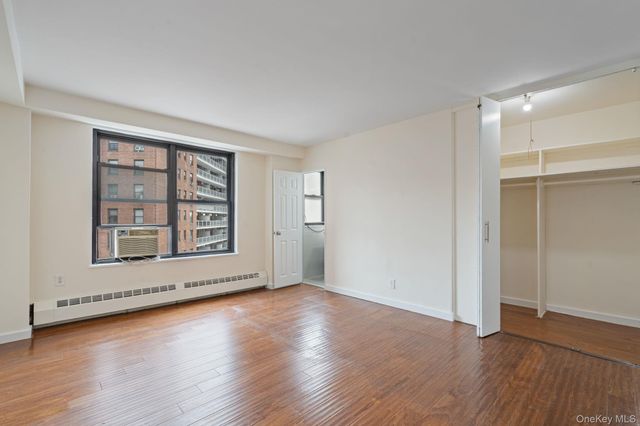 61-15 98th Street 8J, Rego Park, NY 11374