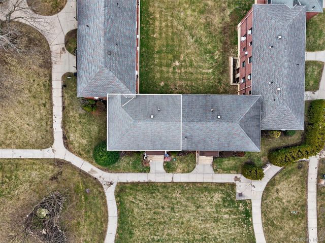 21910 75th Avenue 256B2, Oakland Gardens, NY 11364