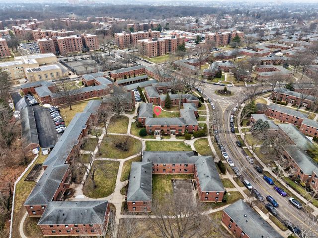 21910 75th Avenue 256B2, Oakland Gardens, NY 11364