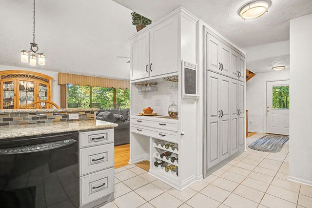 12017 Lilac Lane, Dowling, MI 49050