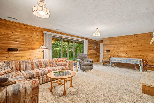 12017 Lilac Lane, Dowling, MI 49050