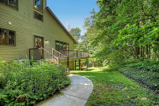 12017 Lilac Lane, Dowling, MI 49050