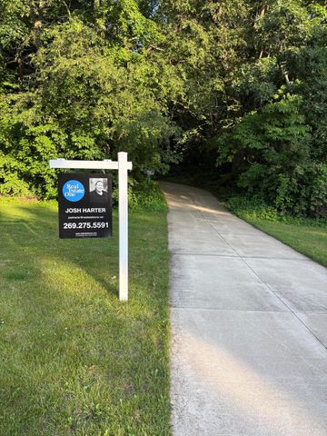 12017 Lilac Lane, Dowling, MI 49050