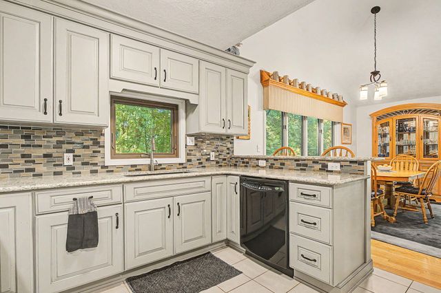 12017 Lilac Lane, Dowling, MI 49050