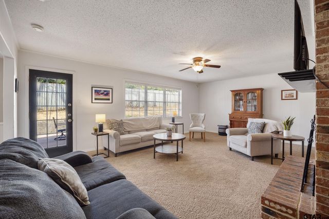 3613 Silverwood Dr, Tyler, TX 75701