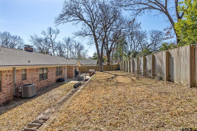 3613 Silverwood Dr, Tyler, TX 75701