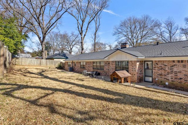 3613 Silverwood Dr, Tyler, TX 75701