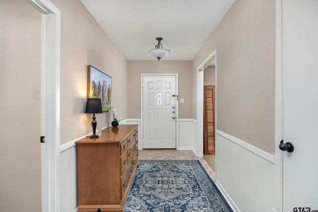 3613 Silverwood Dr, Tyler, TX 75701