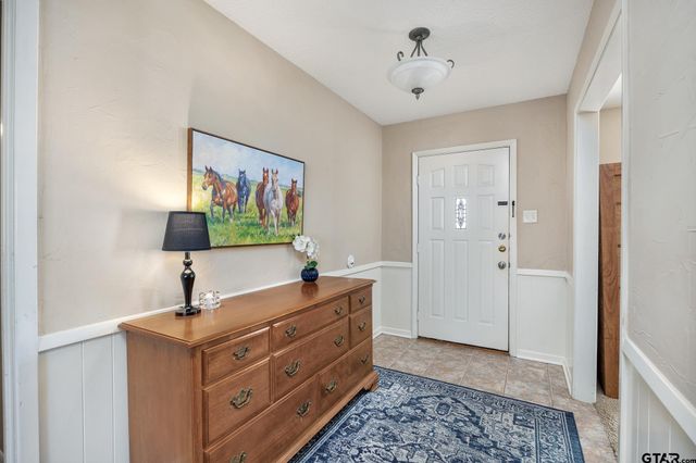 3613 Silverwood Dr, Tyler, TX 75701