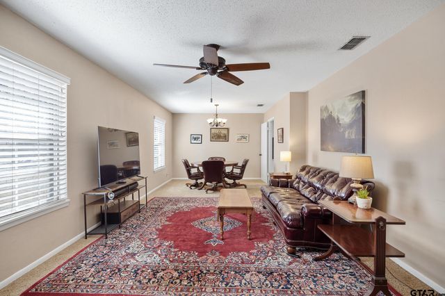 3613 Silverwood Dr, Tyler, TX 75701