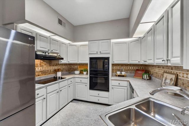 12938 Twin Meadows Court, St Louis, MO 63146