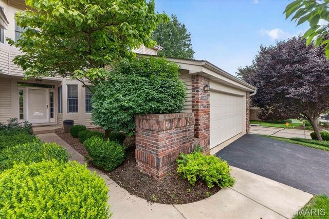 12938 Twin Meadows Court, St Louis, MO 63146