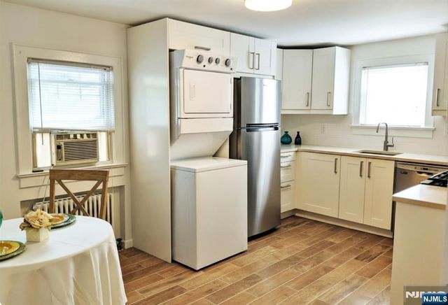 292 Wiley Place, Wyckoff, NJ 07481