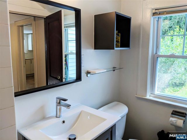 292 Wiley Place, Wyckoff, NJ 07481