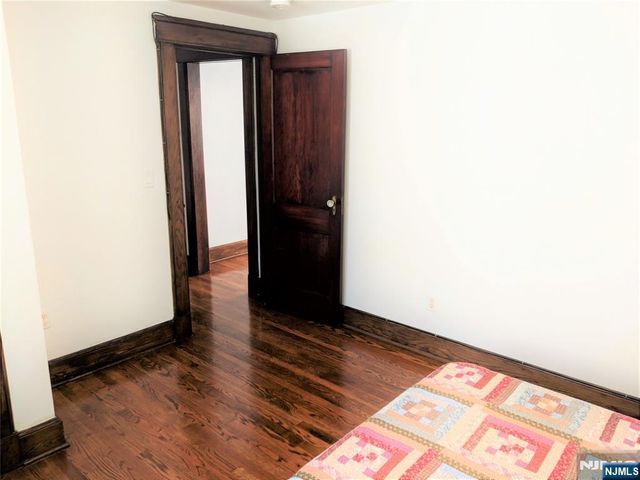292 Wiley Place, Wyckoff, NJ 07481