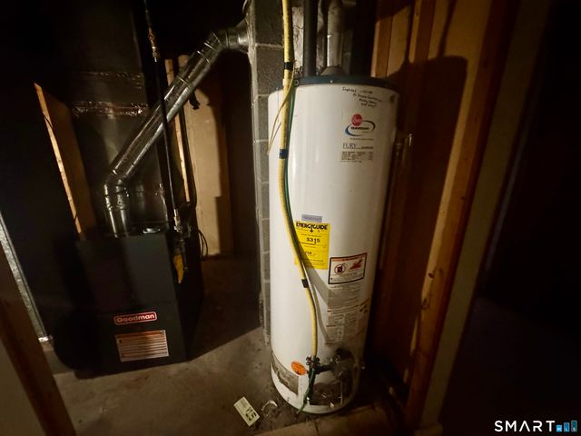 8 Meadow Road, Hamden, CT 06514