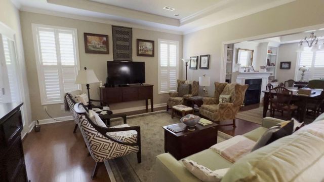 101 Rumsey Circle Drive, Versailles, KY 40383