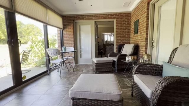 101 Rumsey Circle Drive, Versailles, KY 40383