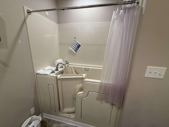 101 Rumsey Circle Drive, Versailles, KY 40383