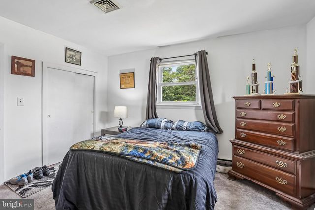 73 TROY AVE, Gibbstown, NJ 08027
