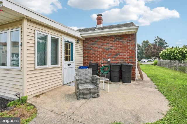 73 TROY AVE, Gibbstown, NJ 08027