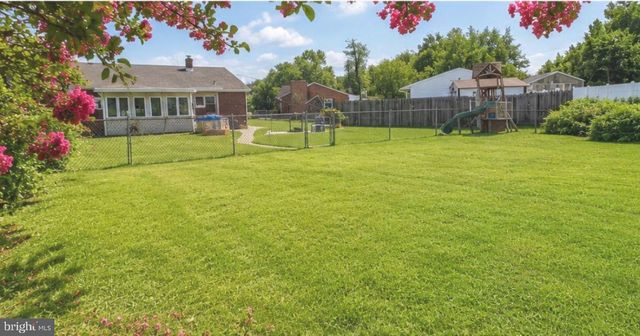 73 TROY AVE, Gibbstown, NJ 08027